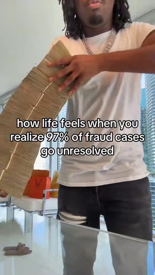 Giant Cash Stack Flex